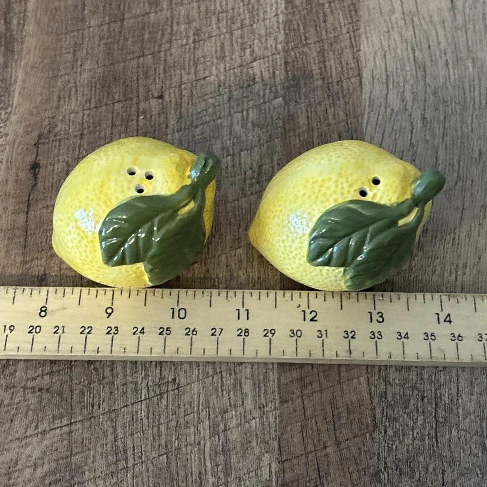 Vintage Stoneware LEMON Salt and Pepper Shakers Set Fruit Cottage Core